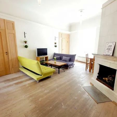 Airhome - Cozy Apartment *